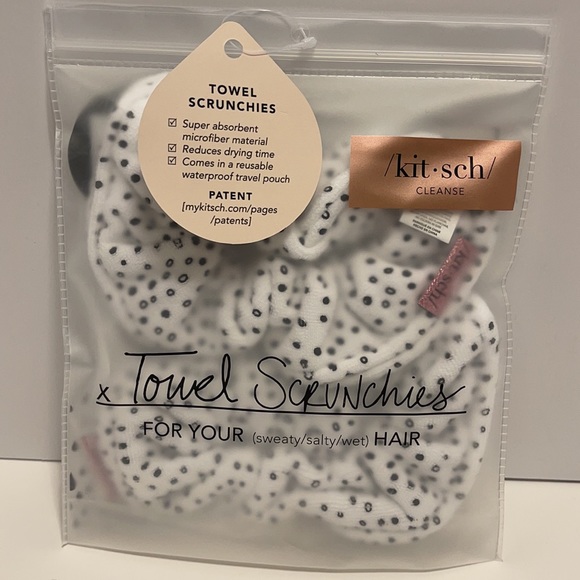 Kitsch Women’s 2 Pack Black & White Absorbent Microfiber Towel Scrunchies - Picture 3 of 5